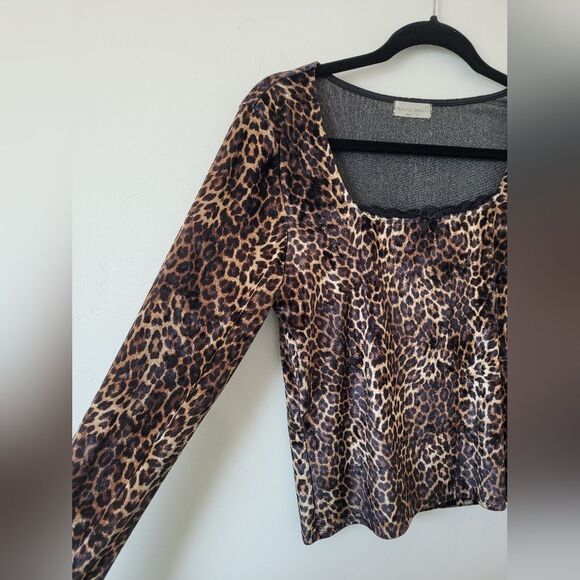 Frankee & Skylarr Tiktok Famous Velvet Animal Print Shirt Square Neck Boho XL - Picture 7 of 10